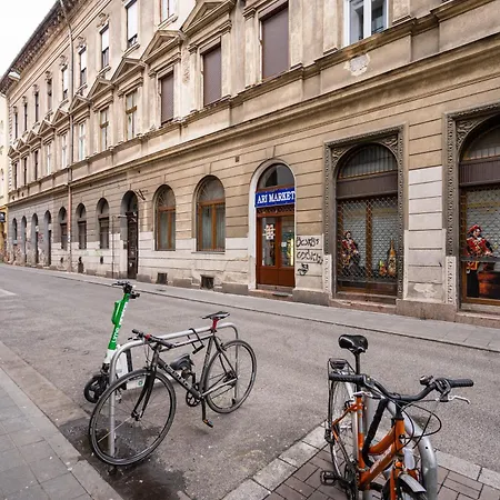 D24 - Historic Quarter Design Loft - Location By Bqa * Budapest