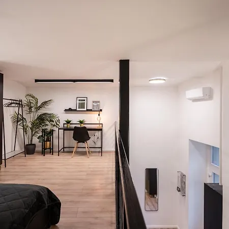 D24 - Historic Quarter Design Loft - Location By Bqa