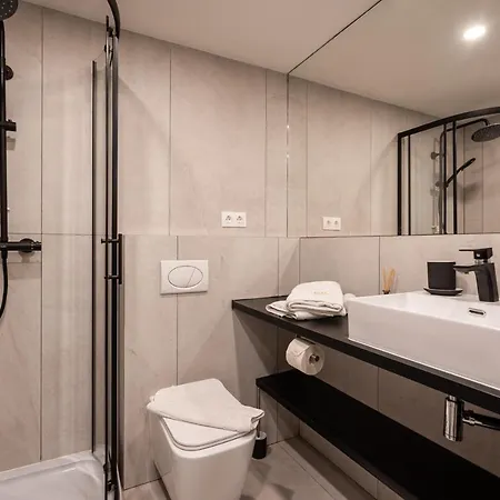 D24 - Historic Quarter Design Loft - Location By Bqa 부다페스트